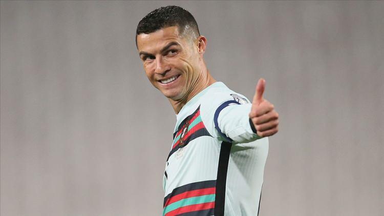 <p>"Donald Trump dünyanın değişmesine yardım edebilecek insanlardan biri."</p>
