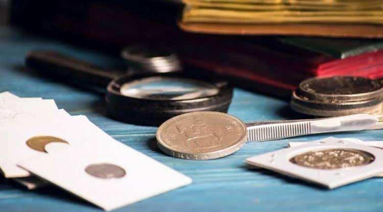 <p><strong>Yıllar içinde değeri katlanarak artan bu paralardan biri ise sınırlı sayıda basılan Kartallı 2 Euro oldu.</strong></p>
