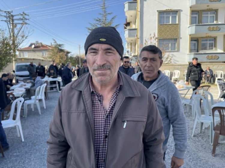 <p>Türkiye İstanbul'a geldikten sonra fenalaşarak hayatını kaybeden anne ve çocuklarını konuşuyor. Acı olayda ilk başta gıda zehirlenmesi şüphesi ağır basarken çarpıcı bir gelişme yaşandı ve ailenin kaldığı otelden 2 kişinin daha rahatsızlandığı öğrenildi.</p>
