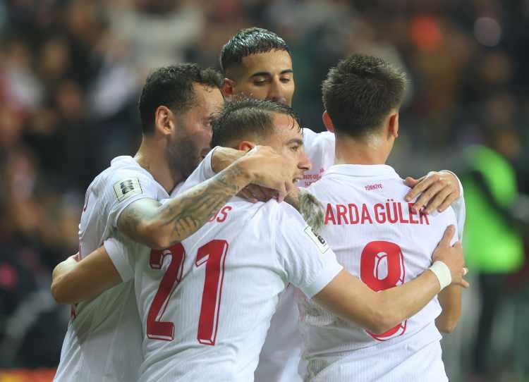 <p>İşte yapay zekanın play-off turu için en yüksek ihtimali verdiği ülkeler:</p>
