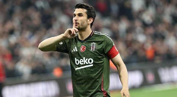 <p>Necip Uysal - Beşiktaş</p>
