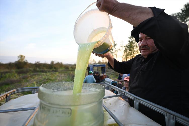 <p>Kutlu, internet üzerinde de yoğun sipariş geldiğini aktararak, konuşmasını şöyle tamamladı: </p>
