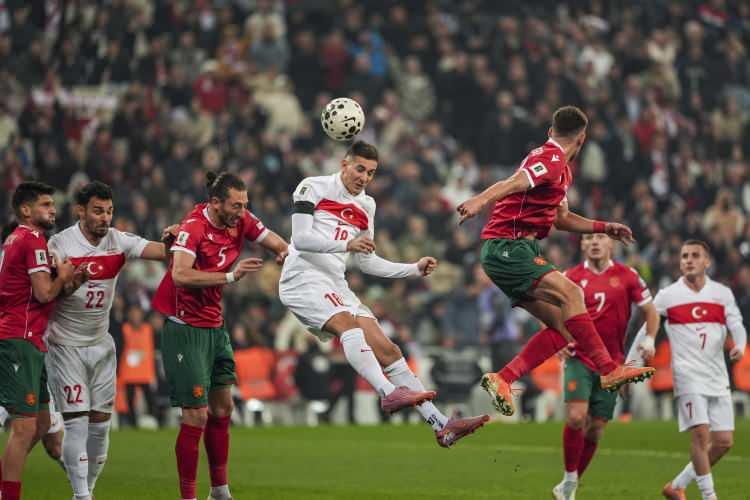 <p>LUPA.BG: Mütevazı: Bu sefer Türkiye'ye karşı sadece 2-0 yenildik</p>
