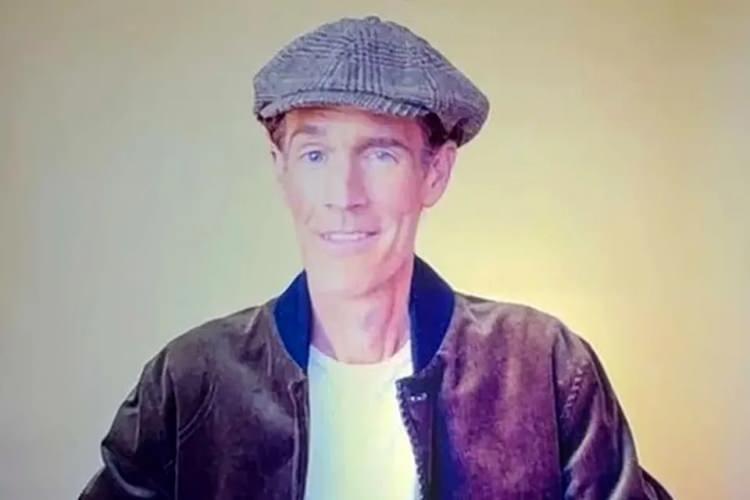 <p>Oyunculuğu bırakıp ailesiyle birlikte gözlerden uzak bir yerde yeni bir yaşam kuran Beek'ten <strong>kötü haber geldi!</strong></p>
