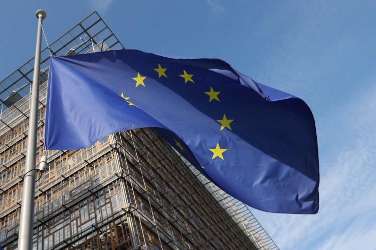 <p><span style="color:rgb(178, 34, 34)">AVRUPA BİRLİĞİ</span></p>

<p>Avrupa Birliği (AB) Türkiye Delegasyonu da TSK'ya ait kargo uçağının trajik şekilde düştüğü haberini derin üzüntüyle karşıladıklarını belirterek, elim kazada hayatını kaybeden askeri personelin ailelerine ve tüm Türk halkına en içten taziyelerini sunduklarını ifade etti.</p>
