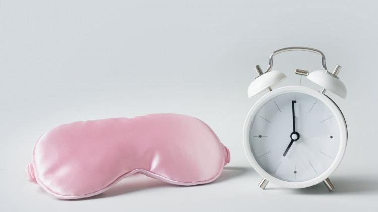 <p><strong>Araştırmacılar, geç yatma alışkanlığına sahip kişilerin beyin aktivitelerini ve uyku kalitelerini mercek altına alarak uyku ilaçlarının bu kişiler üzerindeki etkilerini ölçmeyi planlıyor.</strong></p>
