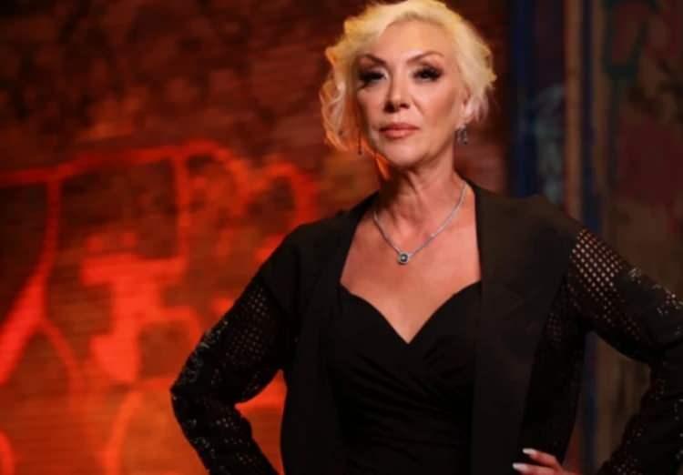 <p>KIZININ MESAJLARI KAN DONDURMUŞTU</p>

<p>Ortaya çıkan WhatsApp mesajlarında annesinin ölümünü istediği görülen Tuğyan Ülkem Gülter, ifadeye çağrılmıştı.</p>
