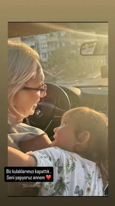 <p>Annesinin ve kızının olduğu kareyi Instagram hesabından yayınlayan Ülkem Gülter, "Biz kulaklarımızı kapattık, seni yaşıyoruz annem" notunu düştü.</p>
