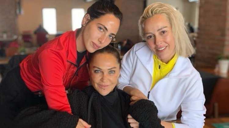 <p><strong>Hülya Avşar</strong>, ortağı olduğu medikal markasının lansmanı için önceki gün Ortaköy'deki bir mekanda basın mensuplarıyla bir araya geldi. Lansmana ablasını yalnız bırakmayan <strong>Helin Avşar'ın açıklamaları damga vurdu.</strong></p>
