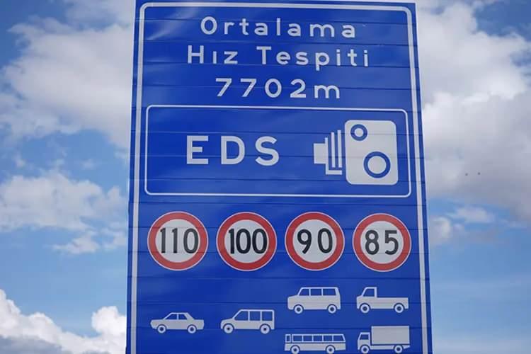 <p><span style="color:#B22222"><strong>HIZ SINIRLARI DEĞİŞTİ</strong></span></p>

<p> </p>

<p>İstanbul'da Avrupa Yakası'nda 57, Anadolu Yakası'nda ise 27 güzergahta İstanbul Büyükşehir Belediyesi UKOME kararı gereğince hız sınırları değiştirildi</p>
