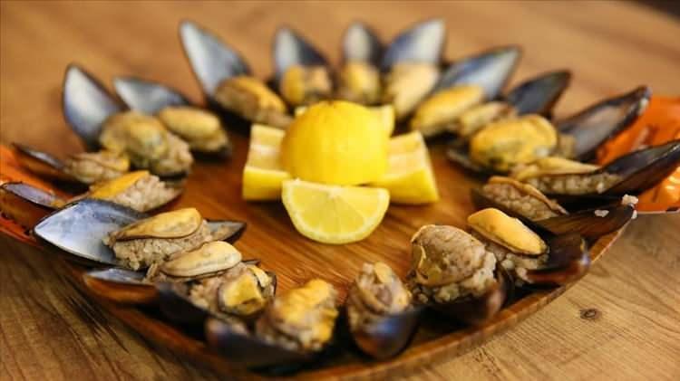 <p>Adli Tıp Kurumu'nun raporuna göre, çocuklar Kadir Muhammet ve Masal Böcek'in dış muayenelerinde ölümle uyumlu herhangi bir travmatik bulguya rastlanmadı. </p>
