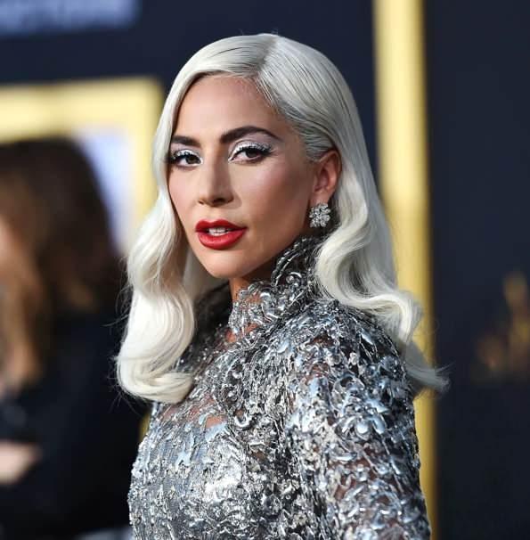 <p><strong>Dünya çapında geniş hayran kitlesiyle adından söz ettiren Grammy ödüllü yıldız Lady Gaga, Rolling Stone dergisine yaptığı açıklamalarla gündeme geldi.</strong></p>
