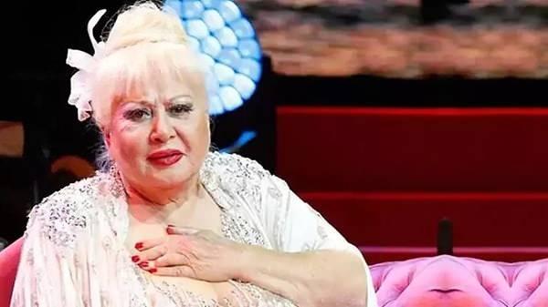 <p>Vefatının ardından Muazzez Abacı'nın geride bıraktığı miras da gündemin en çok konuşulan konularından biri oldu. Sosyal medyada <strong>"Muazzez Abacı'nın serveti ne kadar?"</strong> ve <strong>"Mirası kime kaldı?</strong>" soruları tartışılmaya başlandı.</p>
