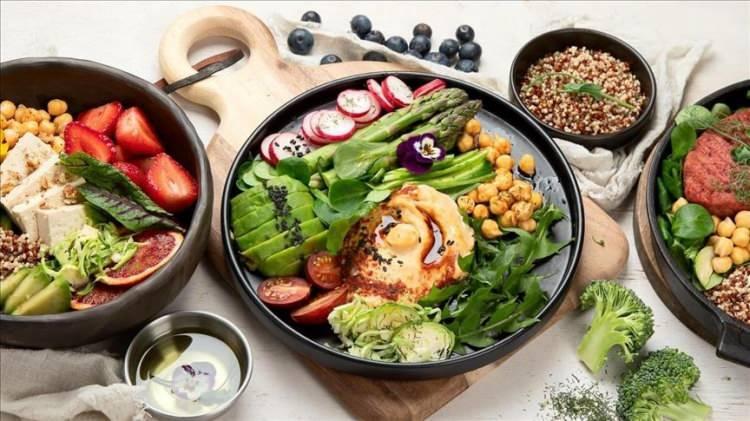 <p><span style="color:#B22222"><strong>YIKANMAMIŞ YEŞİLİK KULLANILAN TOST/ SANDVİÇ, SALATA</strong></span></p>
