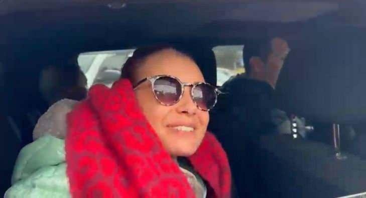 <p>Namal’ın menajeri Gülistan Tartar; <strong>"Kaza Beykoz’da başka bir aracın çarpması sonucu meydana geldi. Emniyet kemerlerinin takılı olması ve hava yastıklarının açılması sayesinde ciddi yaralanmanın önüne geçildi" </strong>açıklaması yaptı.</p>
