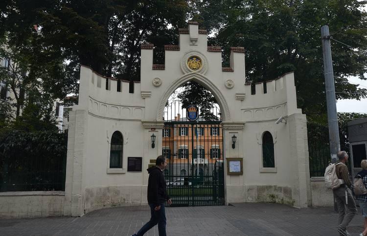 <p><span style="color:#B22222"><strong>İsveç Konsolosluk: </strong></span></p>

<p> </p>

<p>İSTANBUL Başvuru: 18160 Ret Sayısı: 5422 Ret Oranı: %30,5</p>

<p> </p>
