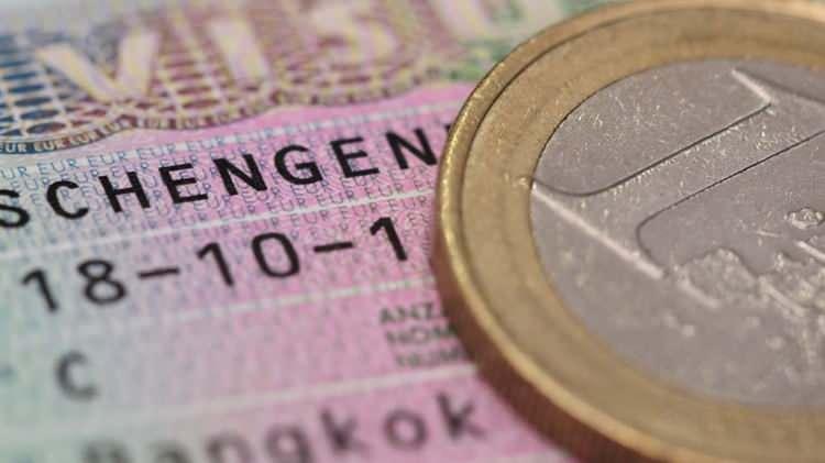 <p><span style="color:#B22222"><strong>Macaristan Konsolosluk:</strong></span></p>

<p> </p>

<p>ANKARA Başvuru: 6032 Ret Sayısı: 1289 Ret Oranı: %21,4</p>

<p> </p>
