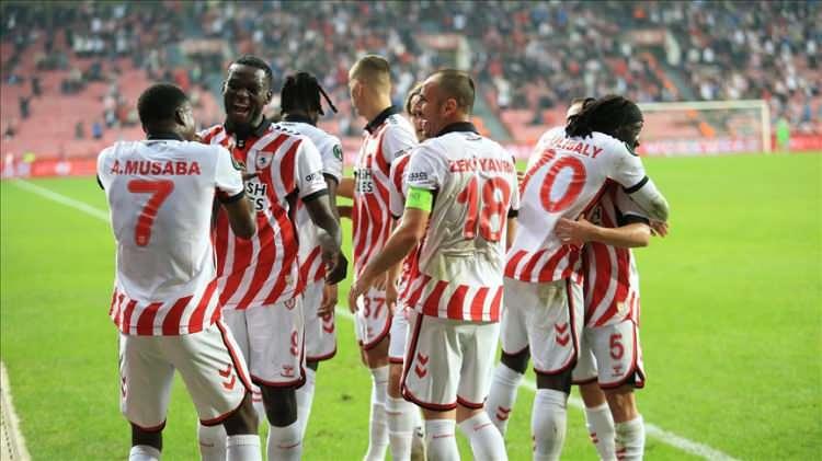 <p>* Samsunspor<br />
<br />
* 18 maç - 14 puan</p>

