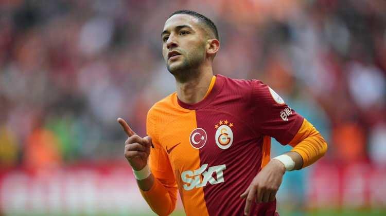 <p>Bir dönem Galatasaray'da forma giyen Hakim Ziyech de UEFA'ya mektup gönderen sporcular arasındaydı.</p>
