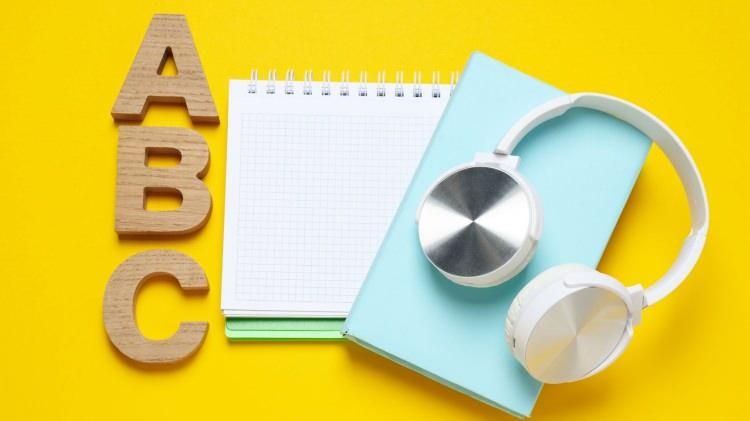 <p><strong>Geniş bir coğrafyaya ve uzun bir tarihsel geçmişe sahip olan Türkçe, zengin kelime yapısıyla dünyanın en üretken dillerinden biri. Kelime köklerine art arda ekler ekleyerek yeni kelimeler türetmeye ve çekimlemeye izin veren bir dil olan Türkçe'de bazı kelimeler duyanları hayrete düşürebiliyor.</strong></p>
