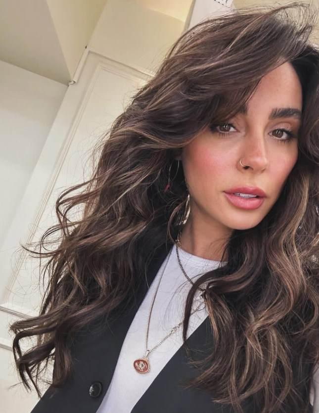 <p><strong>Ülkenin Kuzey Denizi sahilinde arkadaşlarıyla kahve molası veren Yürük, masada sohbet ederken telefonunu bir anda elinden düşürdü. </strong></p>
