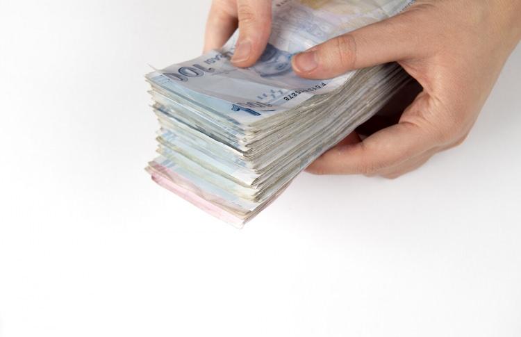 <p><strong><em>22.104 TL olarak belirlenen asgari ücrete 2026 yılında;</em></strong></p>

<p>Yüzde 24 oranında zam yapılırsa 27.408,96 TL'ye</p>
