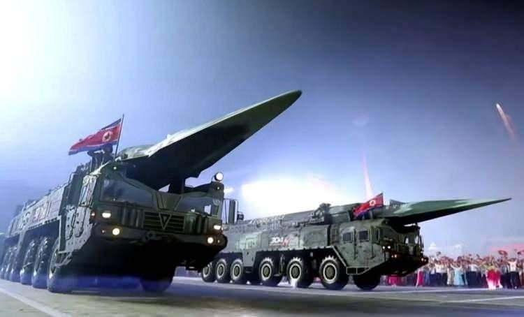 <p><strong><span style="color:#B22222">HWASONG-8 </span> |  Geliştirildi</strong></p>

<p> </p>

<p>Hwasong-8, ilk kez 14 Eylül 2021'de test edilen ve hipersonik bir süzülme aracı monte ettiği iddia edilen bir Kuzey Kore füzesidir.</p>
