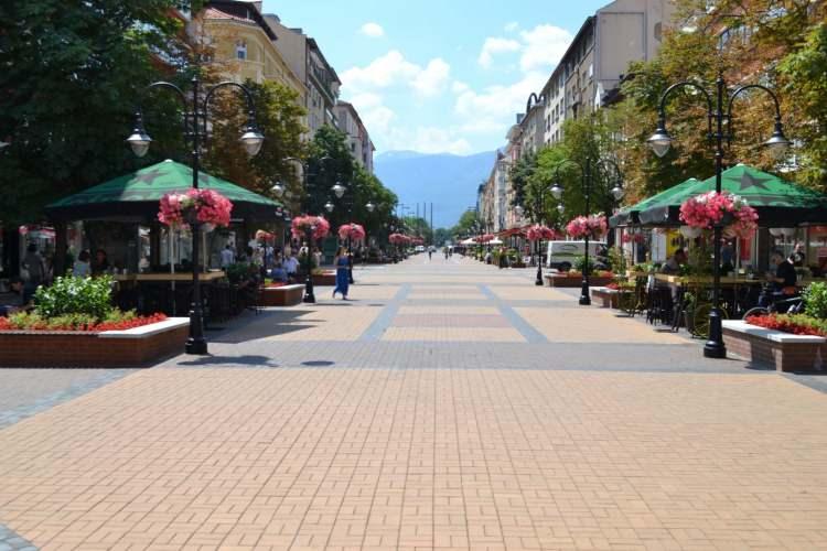 <p>41- Bulgaristan - Sofya - Vitosha Bulvarı</p>

<p> </p>

<p> </p>

