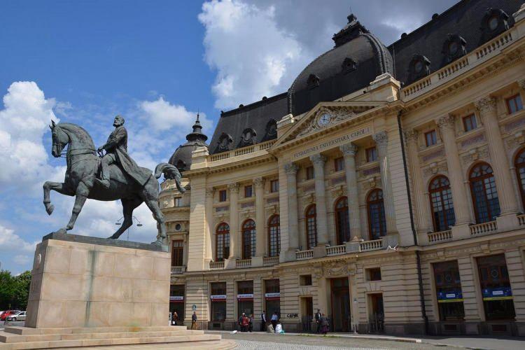 <p>39- Romanya - Bükreş - Calea Victoriei</p>

<p> </p>

<p> </p>
