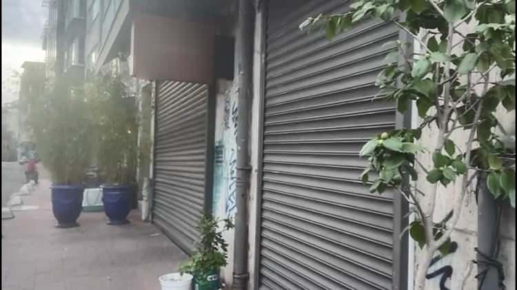 <p><strong>BOĞAZINDA, MİDESİNDE, AKCİĞERİNDE, YEMEK VE SOLUK BORUSUNDA YANIKLAR OLUŞTU</strong></p>

<p>Genç kadının boğazında, yemek ve soluk borusunda, mide ve akciğerinde yanıklar oluştu. </p>
