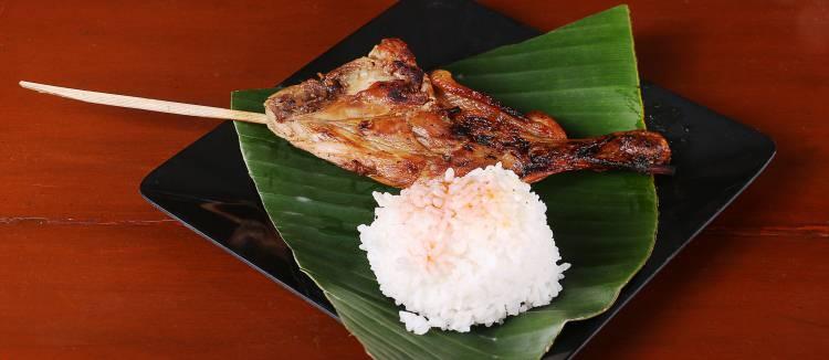 <p><strong>10. INASAL NA MANOK / FİLİPİNLER</strong></p>
