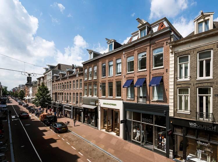 <p>20. Amsterdam, Hollanda - P.C. Hooftstraat</p>

<p> </p>

<p> </p>

<p><strong>Yıllık metrekare başına kira ücreti: 2 bin 800 euro</strong></p>
