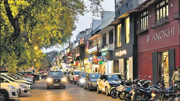 <p>24- Yeni Delhi, Hindistan - Khan Market</p>
