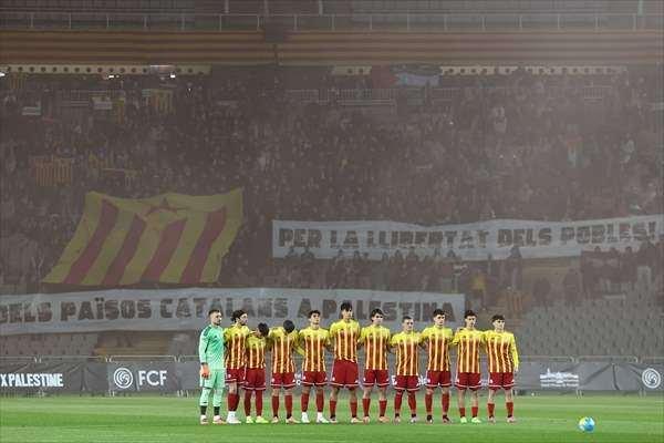 <p>Katalonya bölgesel takımının golleri Ilie Sanchez ve Mahajna'dan (kendi kalesine) geldi. Filistin'in golünü ise Mostafa Zeiadan kaydetti.</p>
