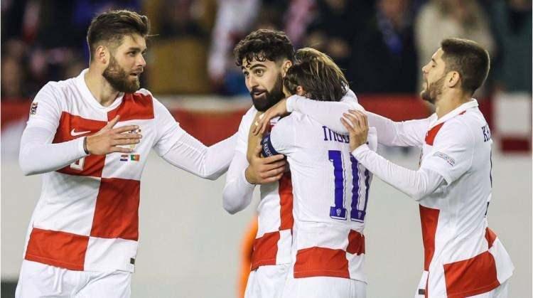 <p>10 - HIRVATİSTAN - 1717</p>
