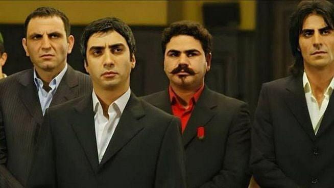 <p><strong>Bir dönem milyonları ekran başına kilitleyen efsane dizi 'Kurtlar Vadisi', yıllar geçse de hafızalarda tazeliğini korumaya devam ediyor. </strong></p>
