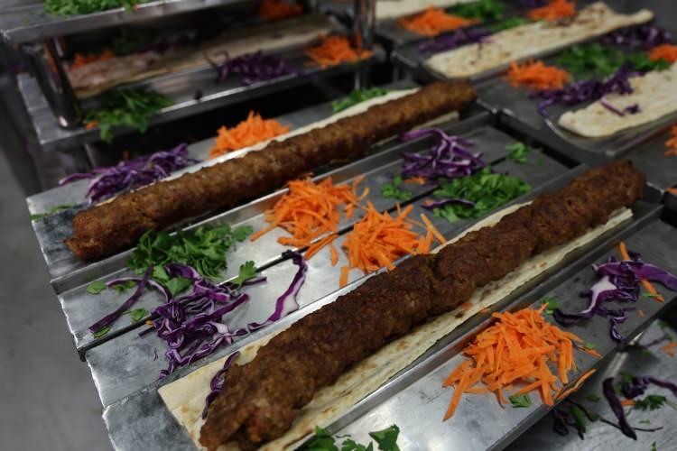 <p>yüzde 8 ile Adana kebabı</p>

<p> </p>
