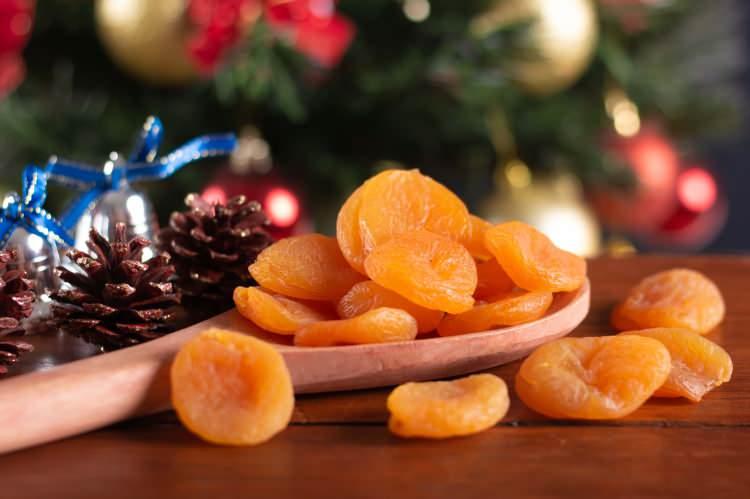 <p>Baklavayı yüzde 14 ile Malatya kayısısı,</p>

<p> </p>
