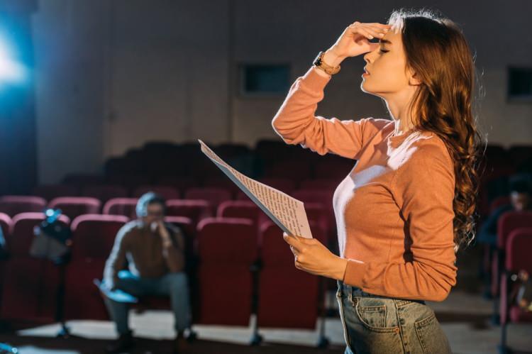 <p><span style="color:#800080"><strong>OYUNCULAR SENDİKASI: "MESLEĞİ TEHDİT EDİYOR" DEDİ</strong></span></p>
