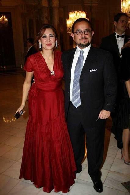 <p><strong>BOŞANDIKTAN SONRA İLK KEZ BİR ARAYA GELDİLER</strong></p>

<p>Ali Sabancı’nın Yönetim Kurulu Başkanı olduğu Esas Holding’in 25. yıl kutlamasına Vuslat Doğan'da katıldı. </p>

<p> </p>
