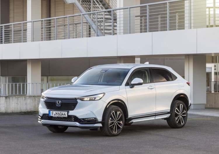 <p><strong>HONDA</strong></p>

<p>HR-V</p>
