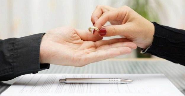 <p><span style="color:inherit">Boşanma oranlarının en yüksek olduğu ülkeler açıklandı. Peki bu en fazla boşanmanın yaşandığı ülkeler hangileri? <strong>İşte boşanma sayısının en fazla olduğu ülkeler...</strong></span></p>

<p> </p>
