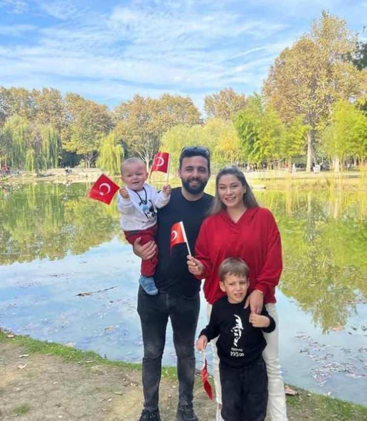 <p>Olayın acısıyla aile cenazeyi defnettikten sonra mahkeme kararıyla otopsi emri verildi ve Özkan'ın <strong>mezarı açıldı</strong>.</p>
