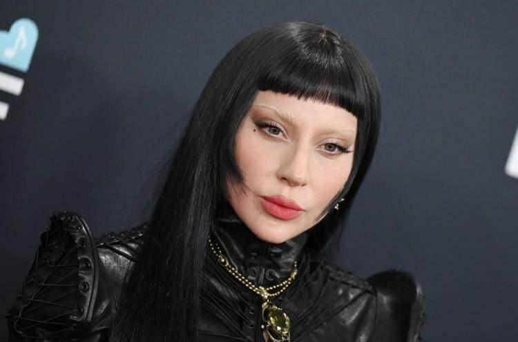 <p><strong><span style="color:#B22222">LADY GAGA </span> |  Şarkıcı</strong></p>
