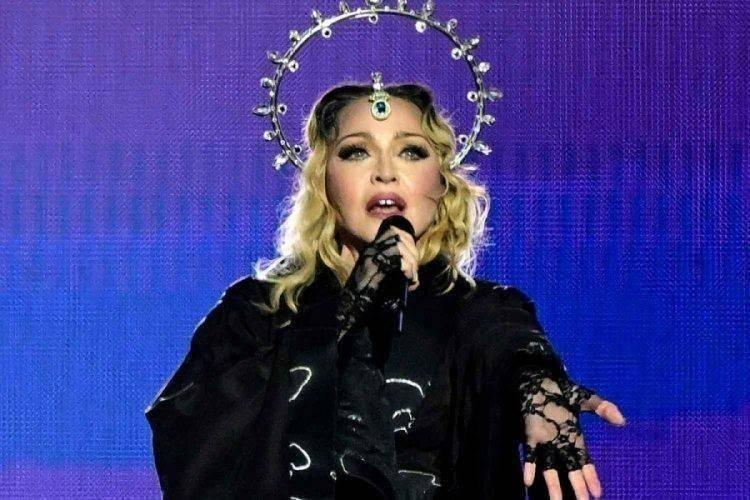 <p><strong><span style="color:#B22222">MADONNA</span>  |  Şarkıcı</strong></p>
