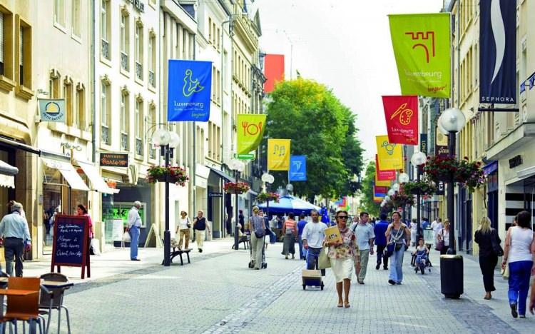 <p>31- Lüksemburg - Lüksemburg Şehri - Grande Rue</p>

<p> </p>

<p> </p>

<p> </p>

<p> </p>
