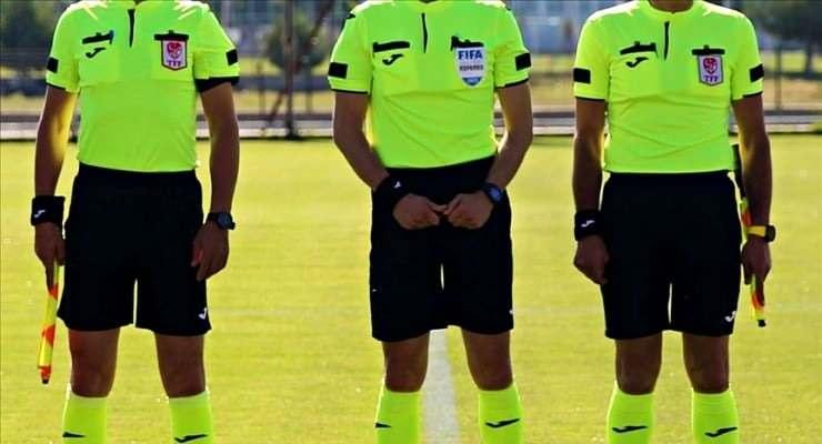 <p><span style="color:#B22222"><strong>EN ÇOK İŞLEM YAPAN İSİM BELLİ OLDU</strong></span></p>

<p>147 hakemin tespit edildiği soruşturmada hesapları incelenen şahıslardan en çok işlem hacmine ulaşan isim, 6 bin 380 işlem sayısıyla, 10 milyon 548 bin 837 liralık işlem hacmine ulaşan Erkan Arslan oldu. Arslan aynı zamanda en çok işlem sayısına ulaşan isim</p>
