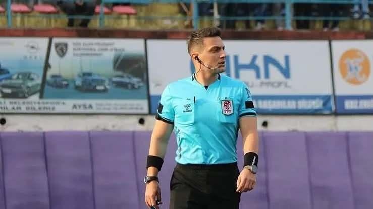 <p>Nevzat Okat'ın da dijital materyallerinin incelenmesi sonucu "betp..." ve "1xb..." isimli sitelere ait kullanıcı bilgilerini notlar kısmında tuttuğu ve yasa dışı bahis sitelerinden adına özel sms geldiği ortaya çıktı.</p>

<p> </p>
