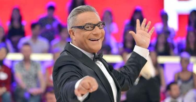 <p>Bu sendromda, vücuttaki kılcal damarlar (kapillerler) aniden genişler ve damar içindeki sıvı ile proteinler damar dışına, çevre dokulara sızar. Bu durum, vücutta hızlı sıvı kaybına ve dolaşım sisteminde ciddi dengesizliklere yol açar.</p>
