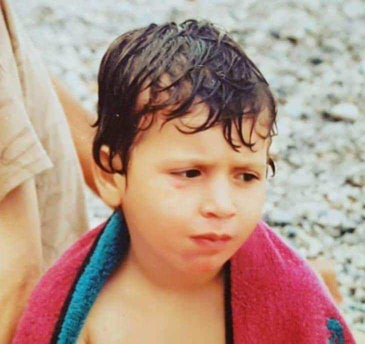 <p>Dava sonrası açıklamalarda bulunan ve süreci anlatan Duygu Nebioğlu, davanın uzun sürmesinin kendisi için zorlu bir süreç olduğunu belirterek, hakikatin gün yüzüne çıkmasının kolay olmadığını gördüğünü bu süreçte çok yıpransa da kimsesiz kalmış, yalnız bırakılmış kadınlara, kucağından kopartılan çocuklara, yeryüzüne düşen tüm gözyaşları için mücadeleyi bırakmayacağını söyledi.</p>

<p> </p>
